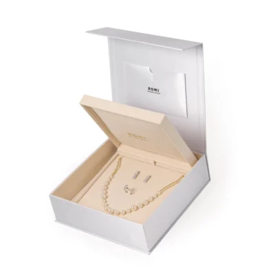 magnetic-flip-top-jewelry-gift-box